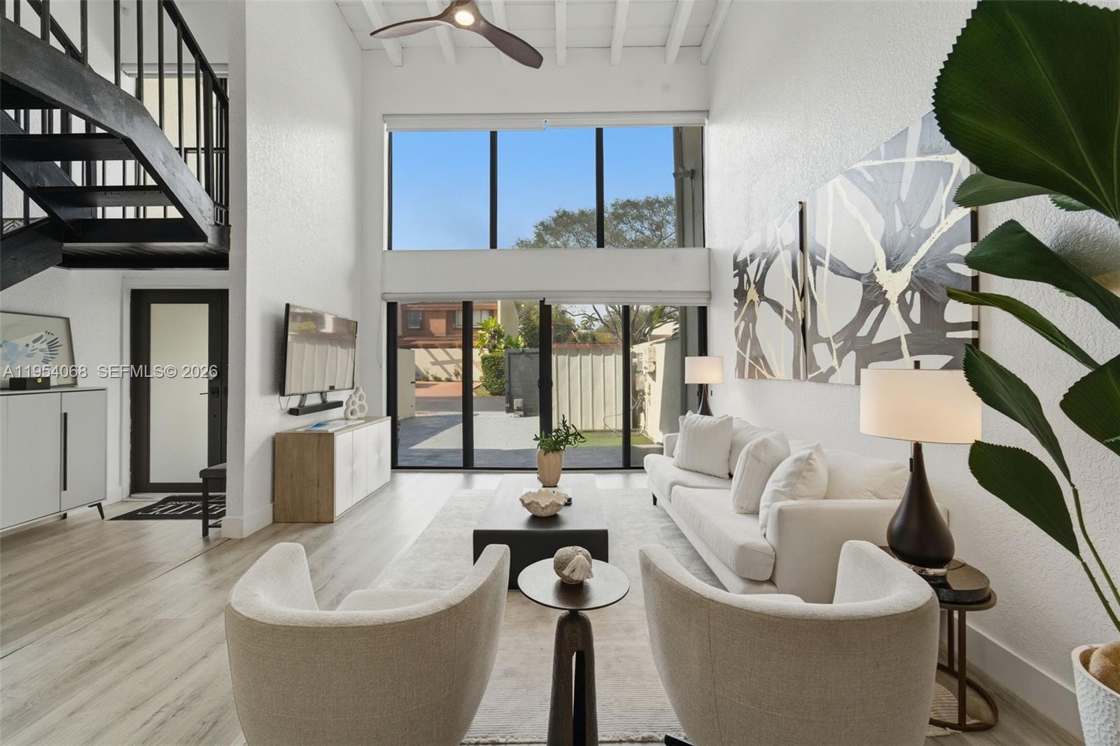 SUNSET KENDALL VILLAS - Residential