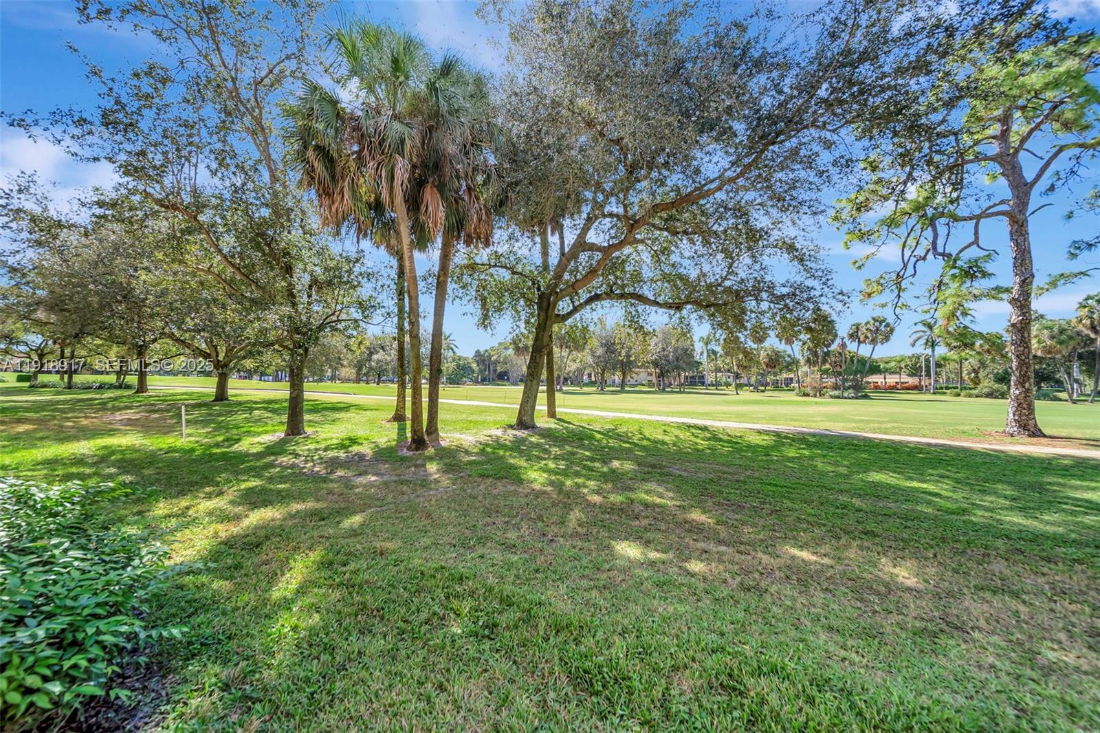 DEER CREEK COUNTRY CLUB - Residential