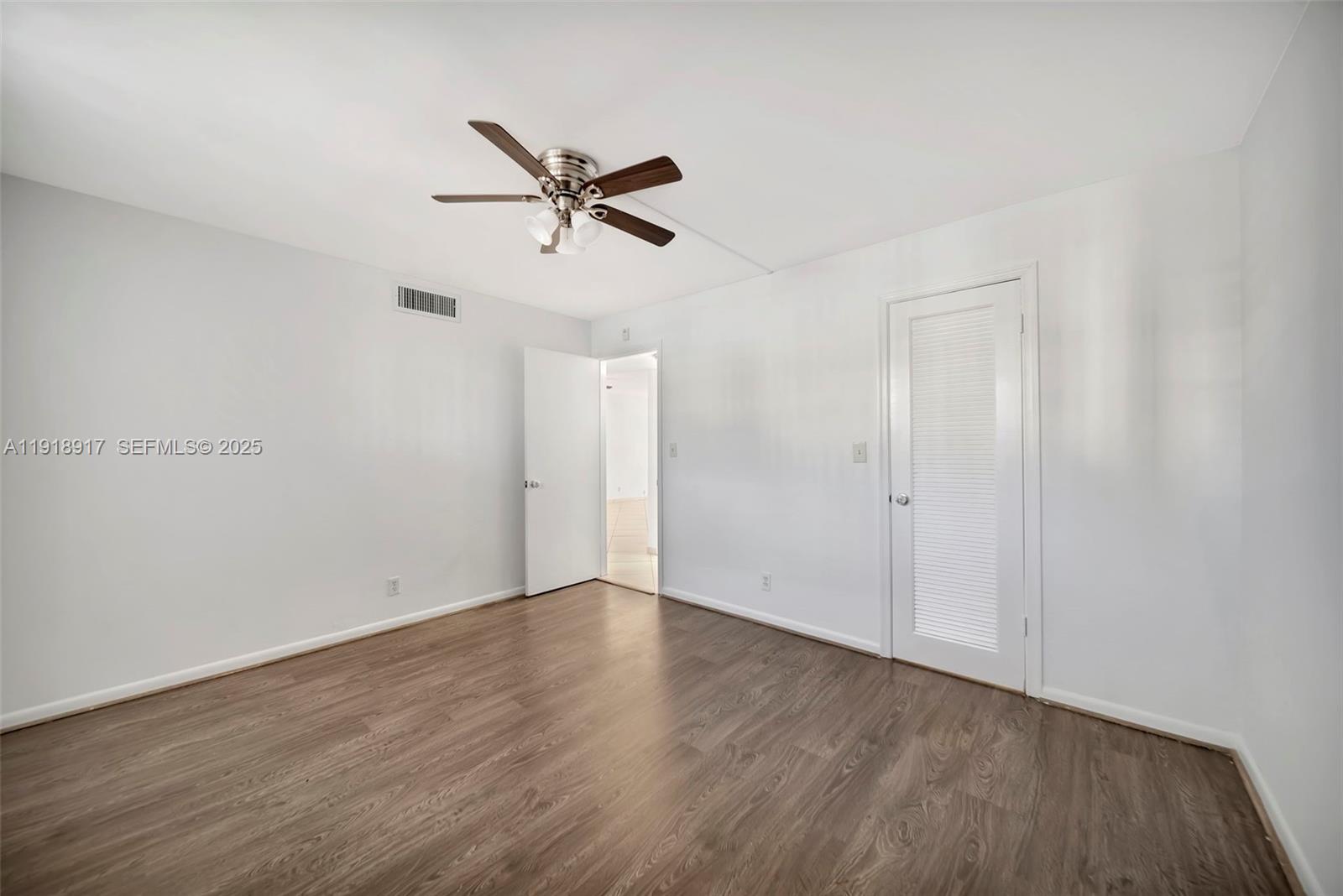 DEER CREEK COUNTRY CLUB - Residential