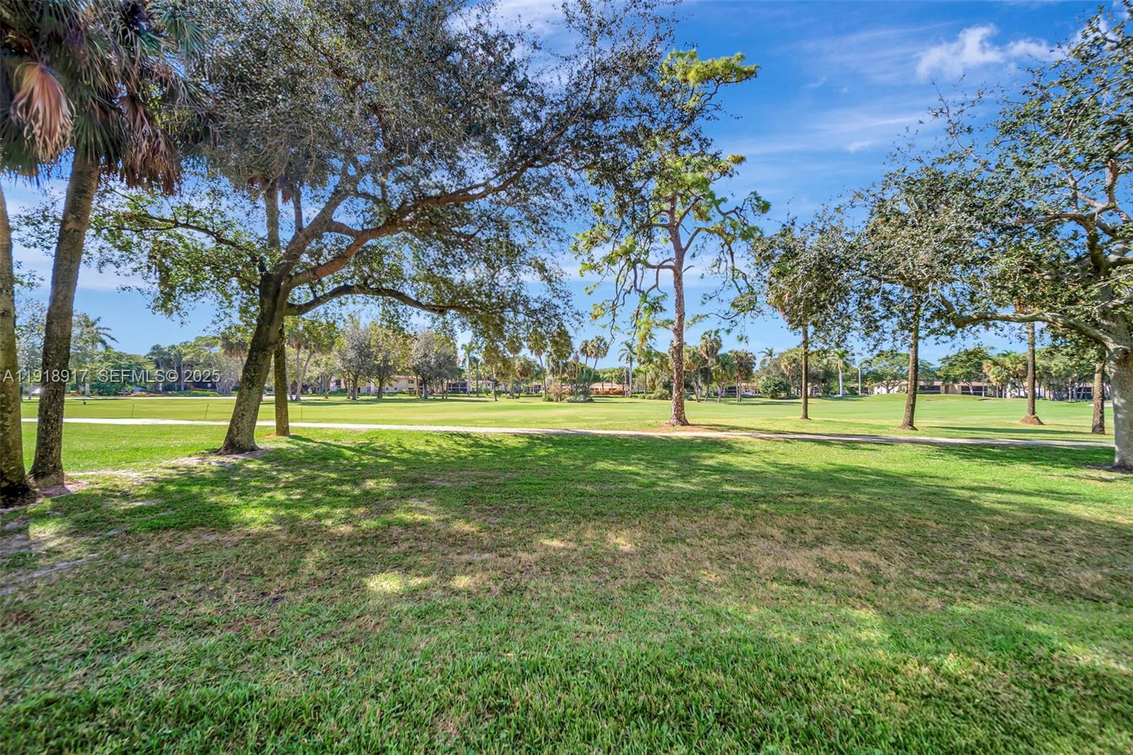 DEER CREEK COUNTRY CLUB - Residential