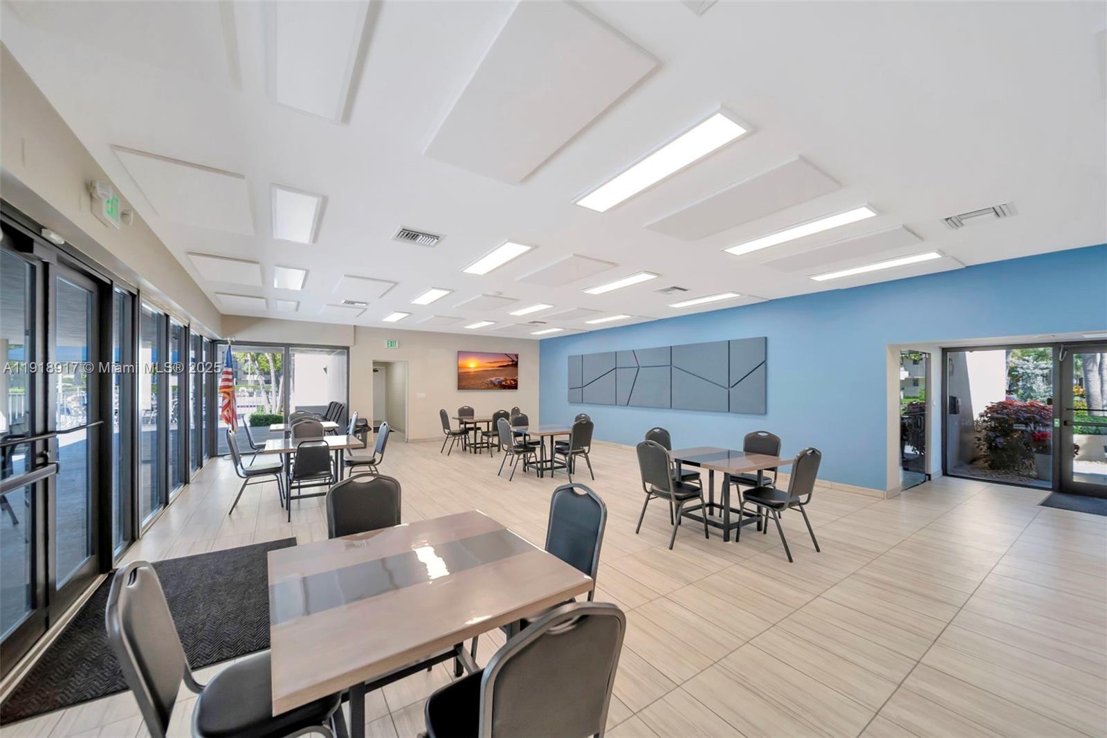 DEER CREEK COUNTRY CLUB - Residential