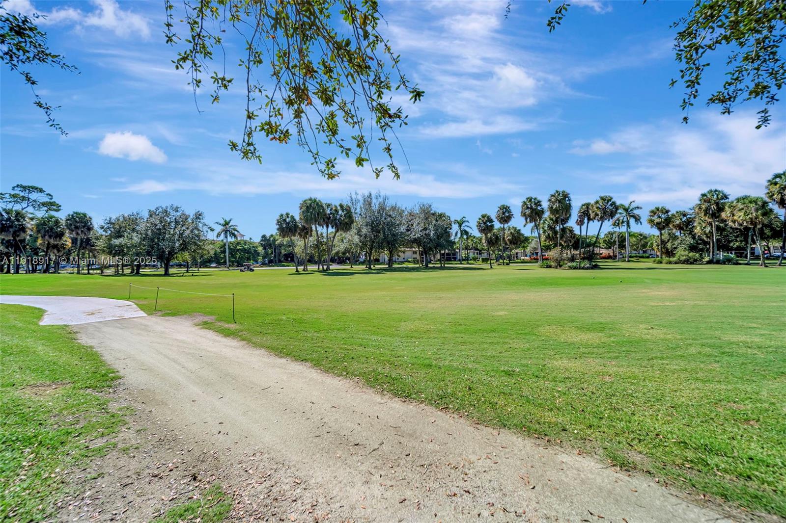 DEER CREEK COUNTRY CLUB - Residential