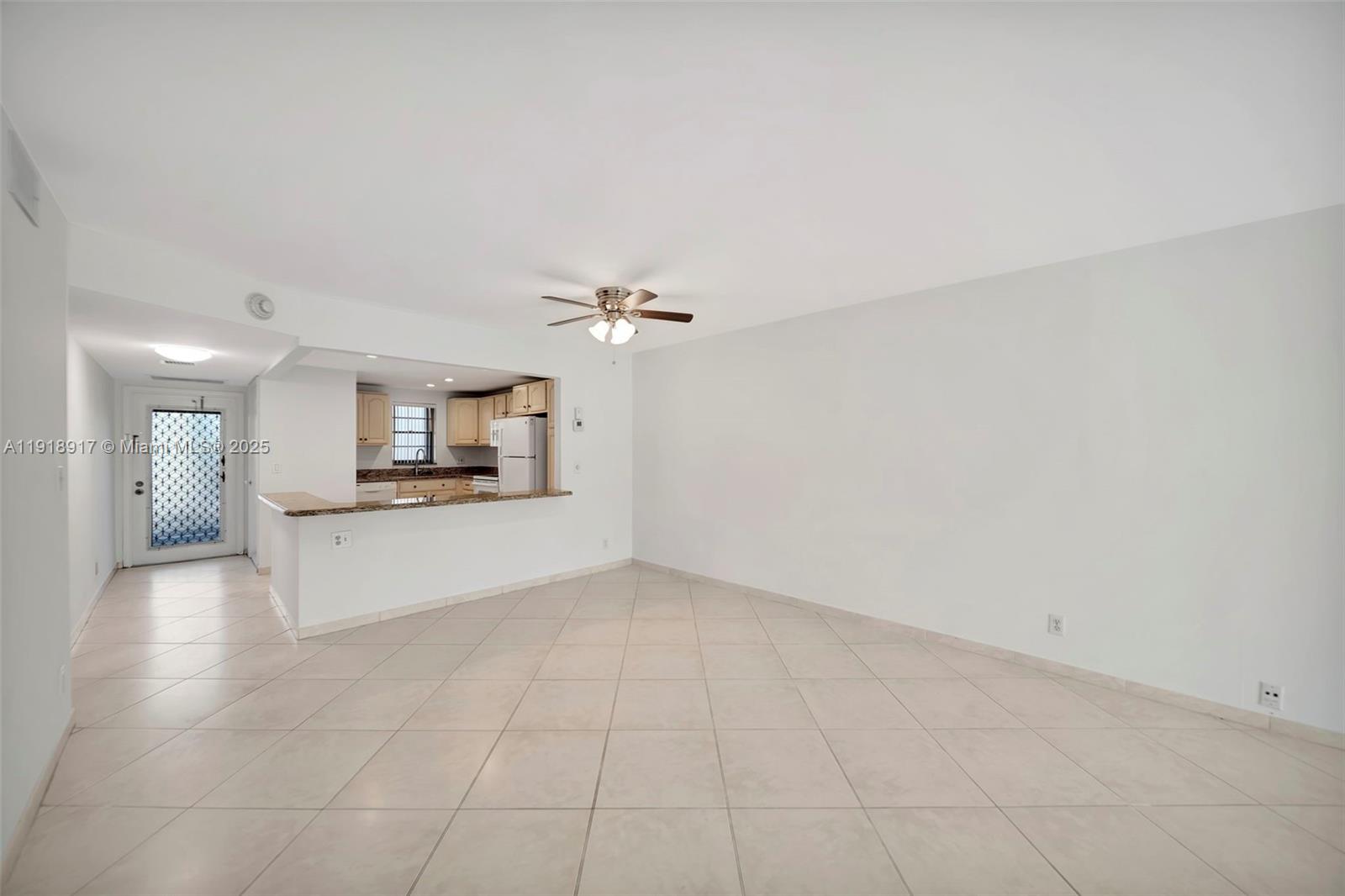 DEER CREEK COUNTRY CLUB - Residential