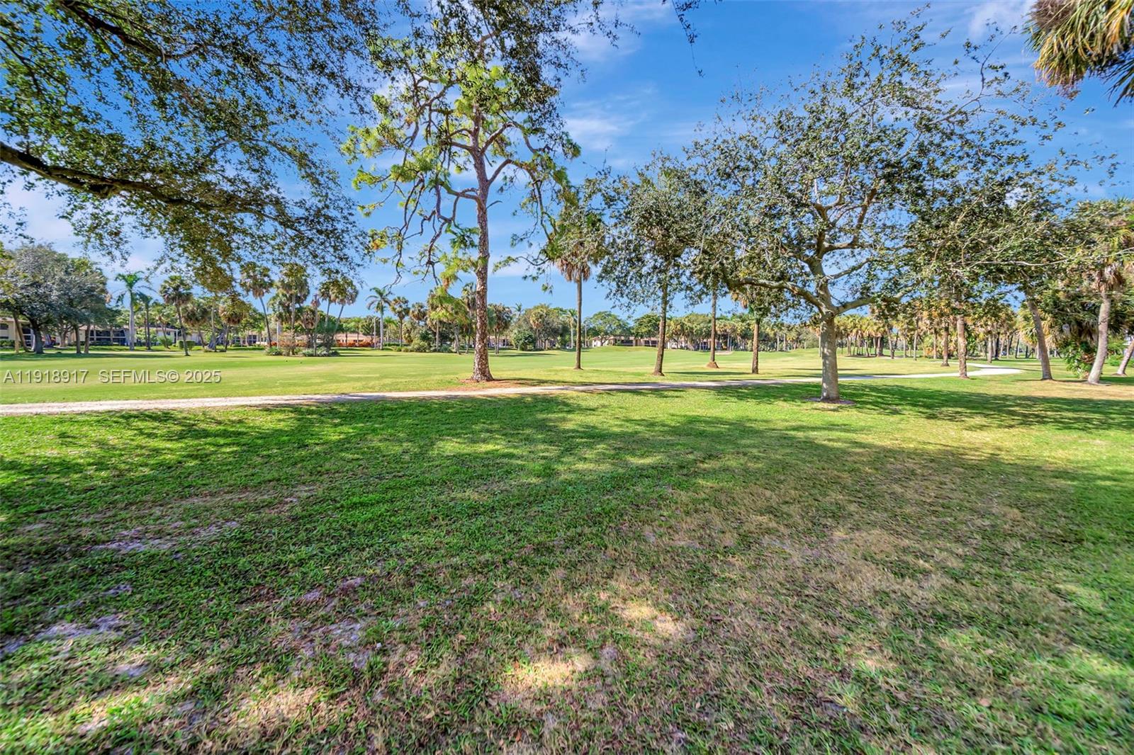 DEER CREEK COUNTRY CLUB - Residential