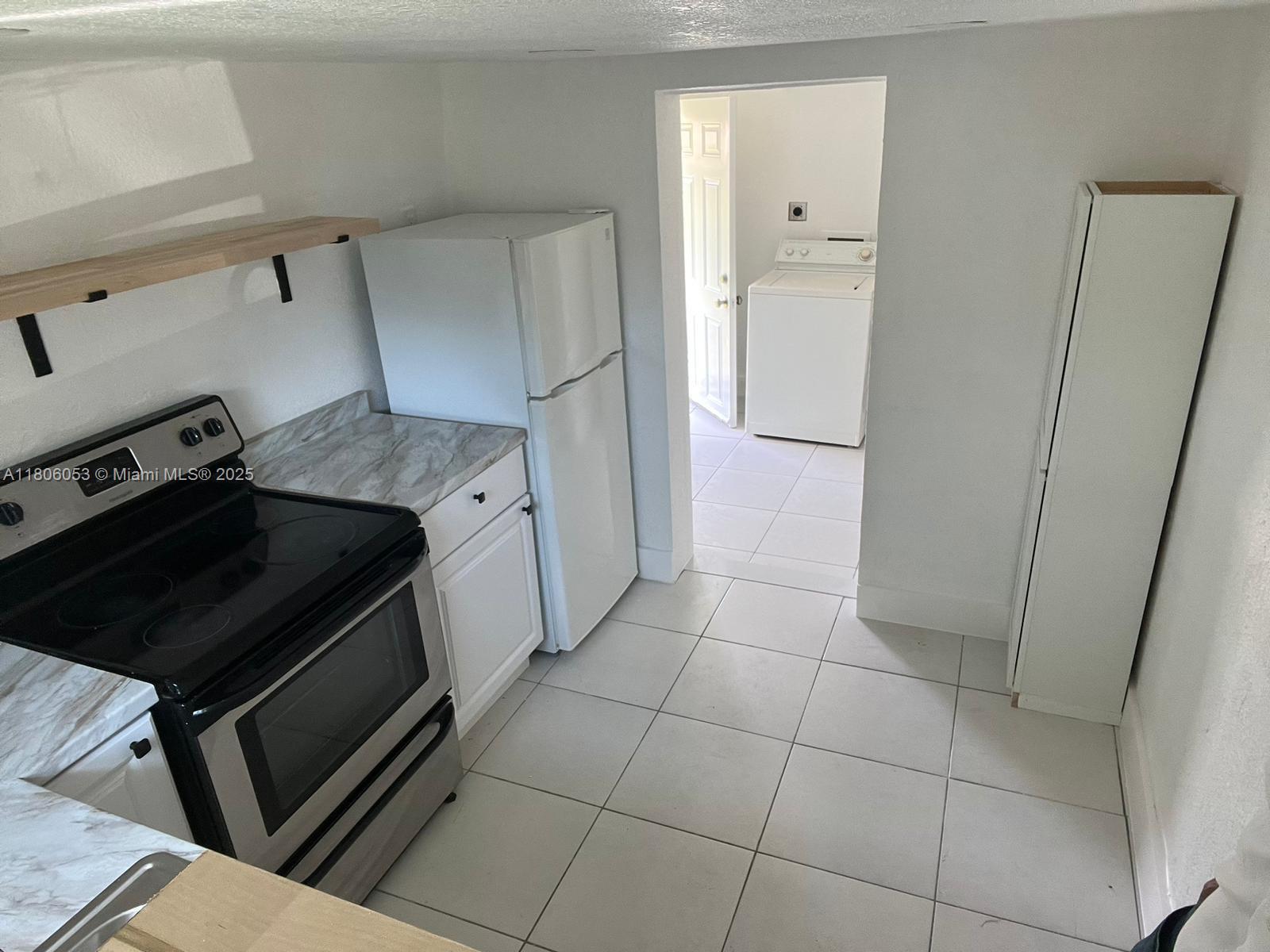 126 NW 13th Ave