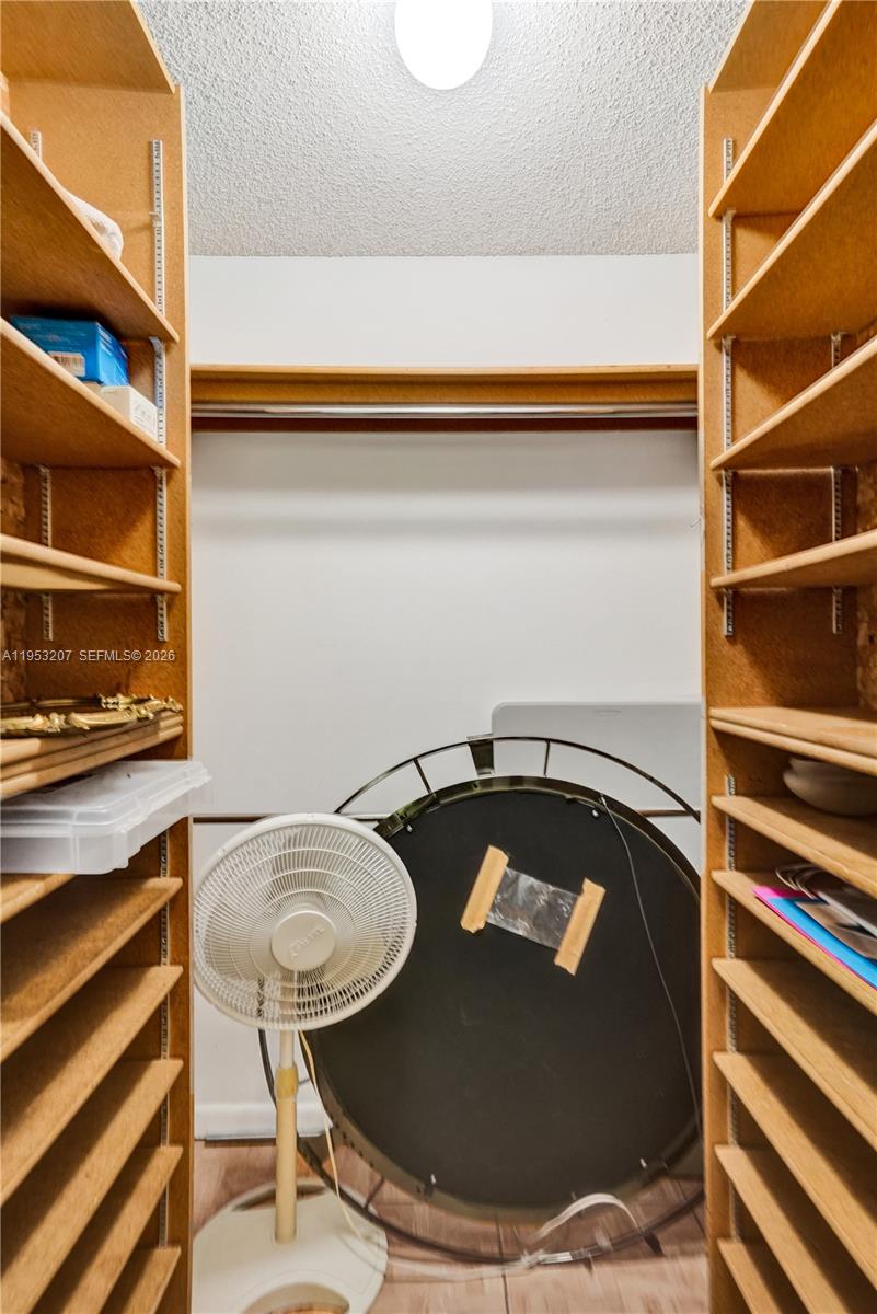 LAS VISTAS K IN INVERRARY - Residential