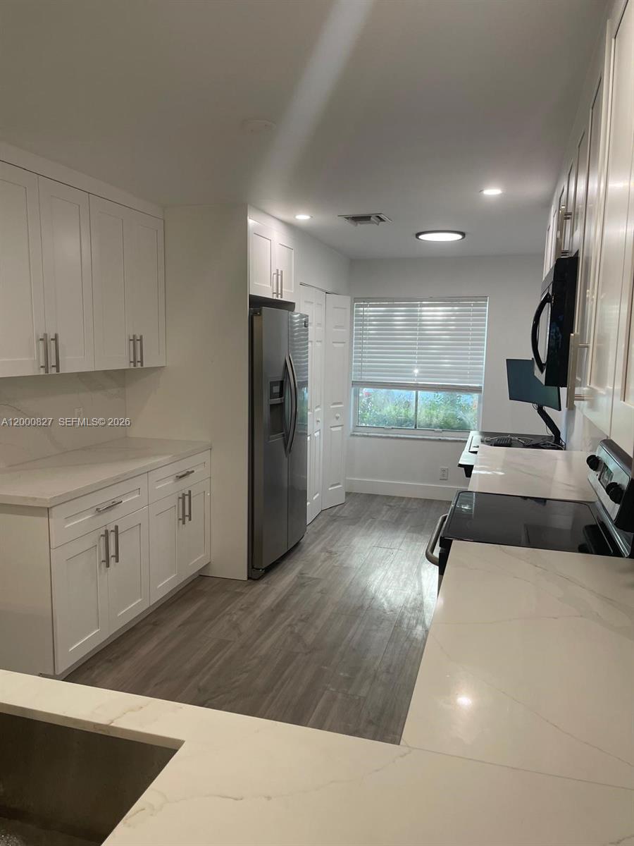 SECTORS 9 AND 10-PARCEL G - Residential Lease