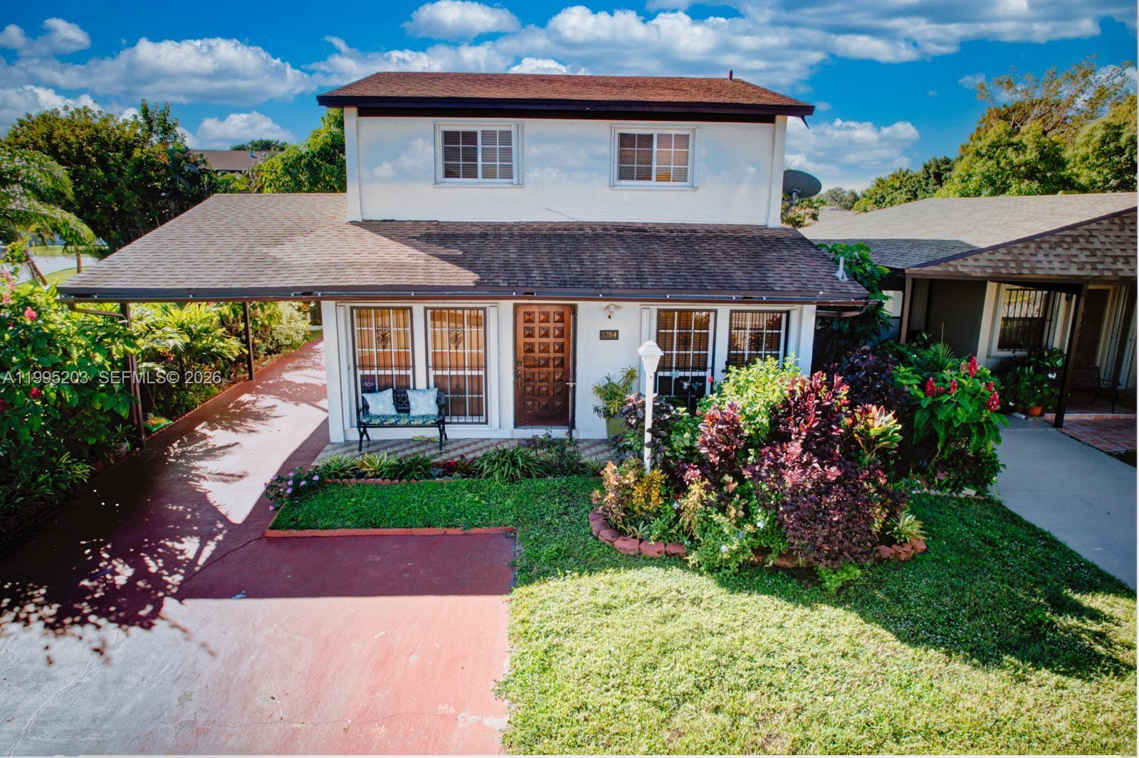 LAKES OF ACADIA UNIT 4 TH - Residential