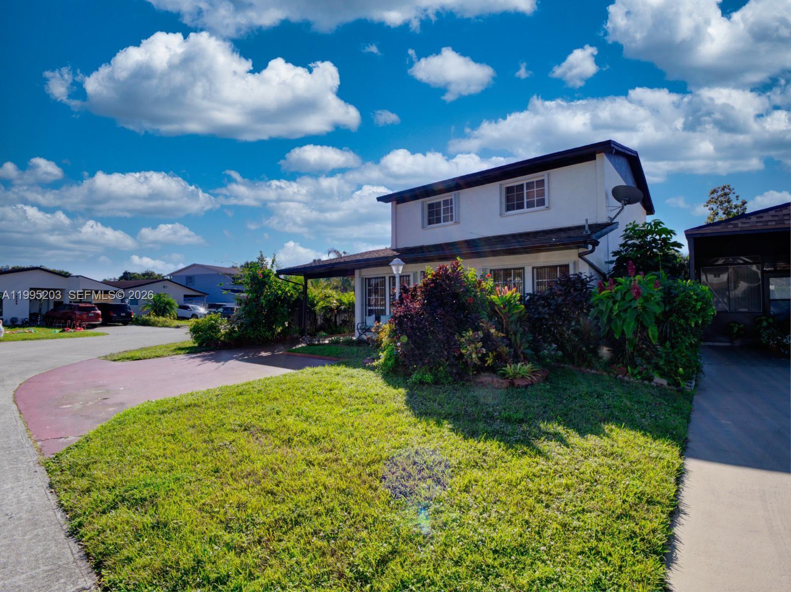 LAKES OF ACADIA UNIT 4 TH - Residential