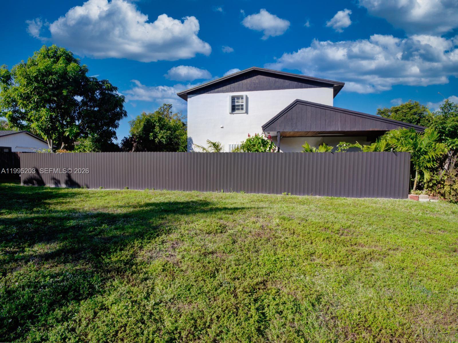 LAKES OF ACADIA UNIT 4 TH - Residential