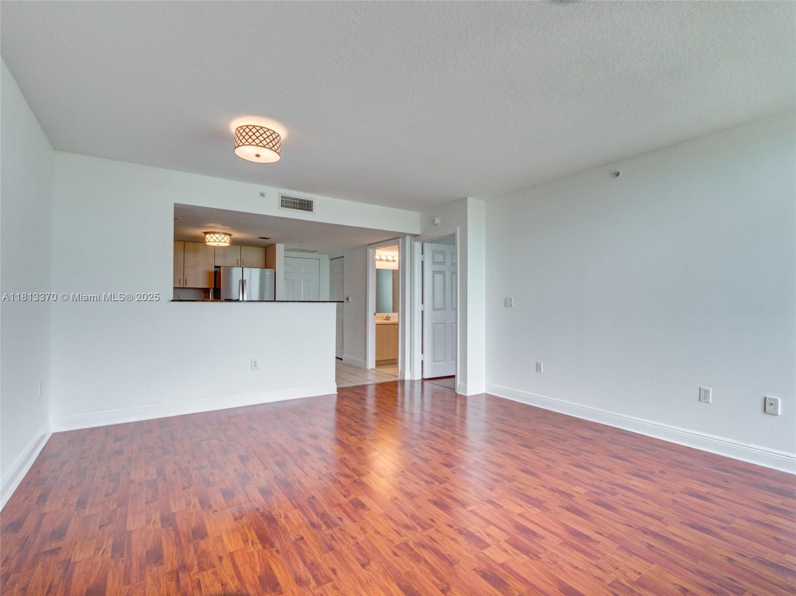THE ASTON CONDO - Residential