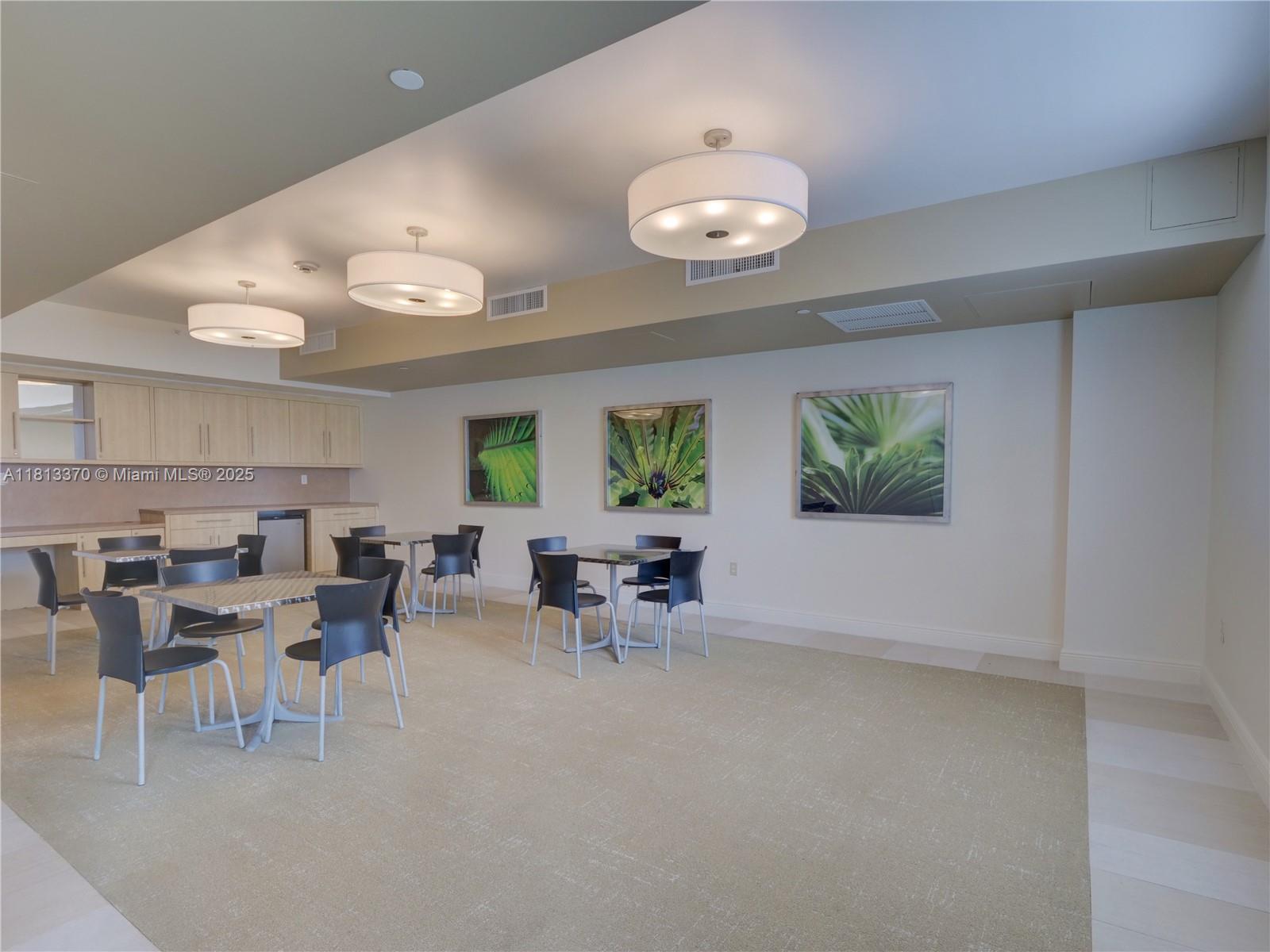 THE ASTON CONDO - Residential