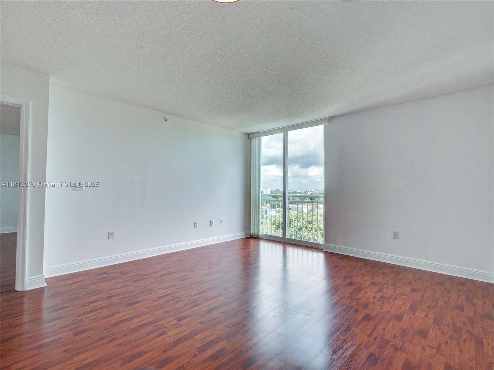 THE ASTON CONDO - Residential