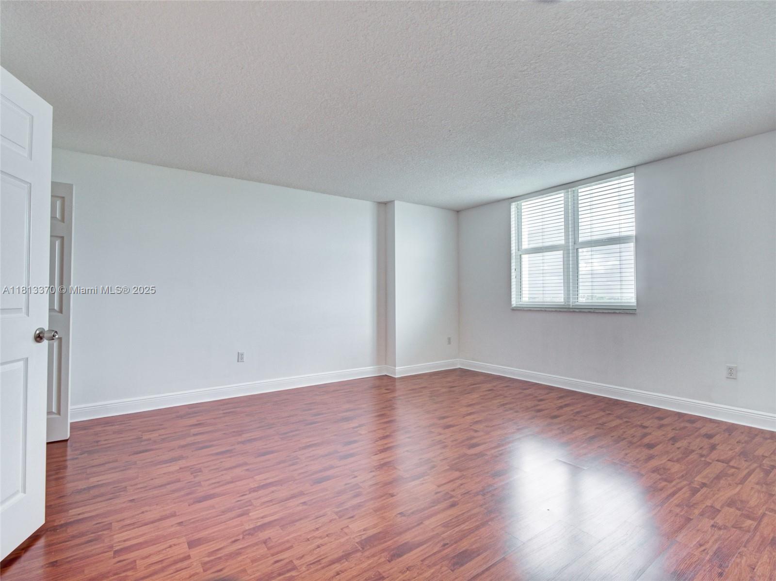 THE ASTON CONDO - Residential