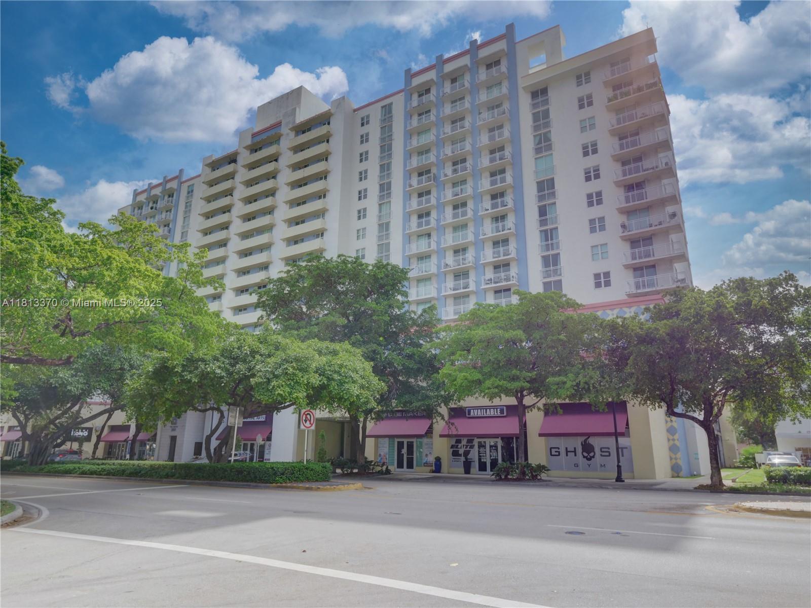 THE ASTON CONDO - Residential