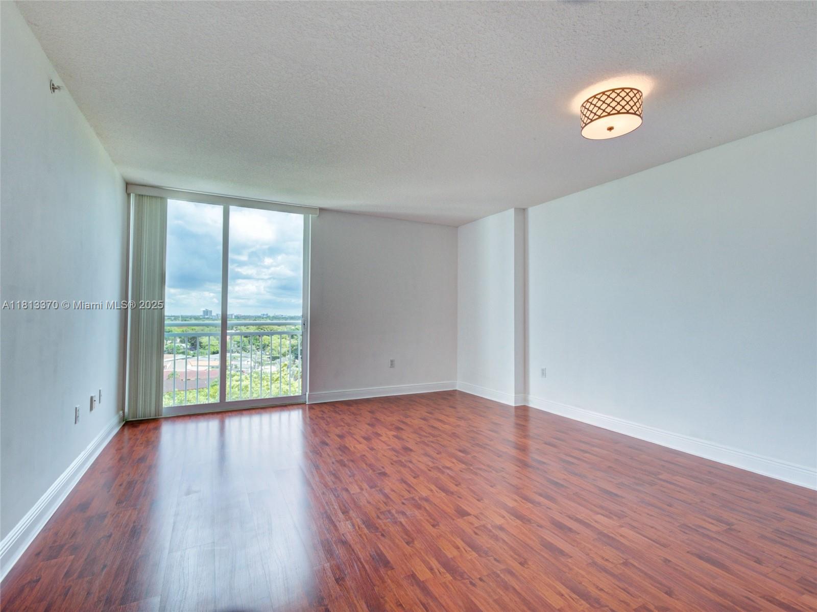 THE ASTON CONDO - Residential