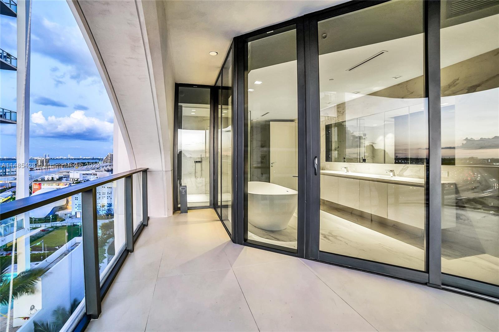 ONE THOUSAND MUSEUM CONDO - Residential