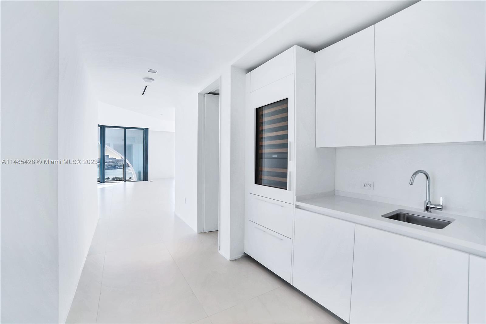 ONE THOUSAND MUSEUM CONDO - Residential