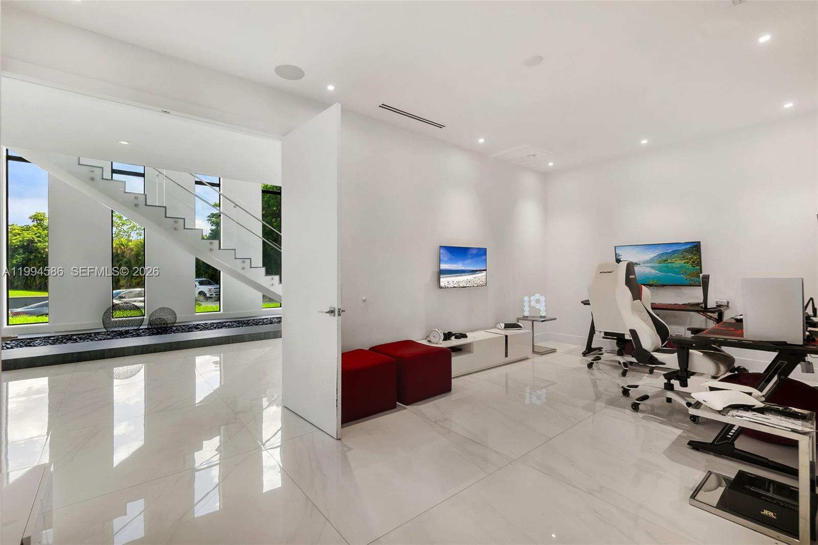 EVERGLADES SUGAR & LAND C - Residential