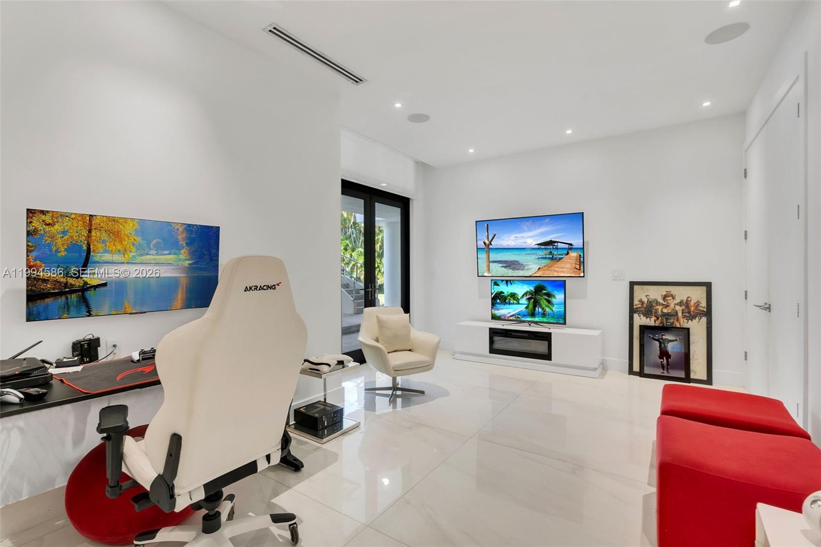 EVERGLADES SUGAR & LAND C - Residential