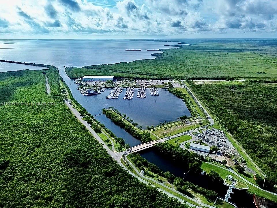 LAKES BY THE BAY SEC 5 - Residential