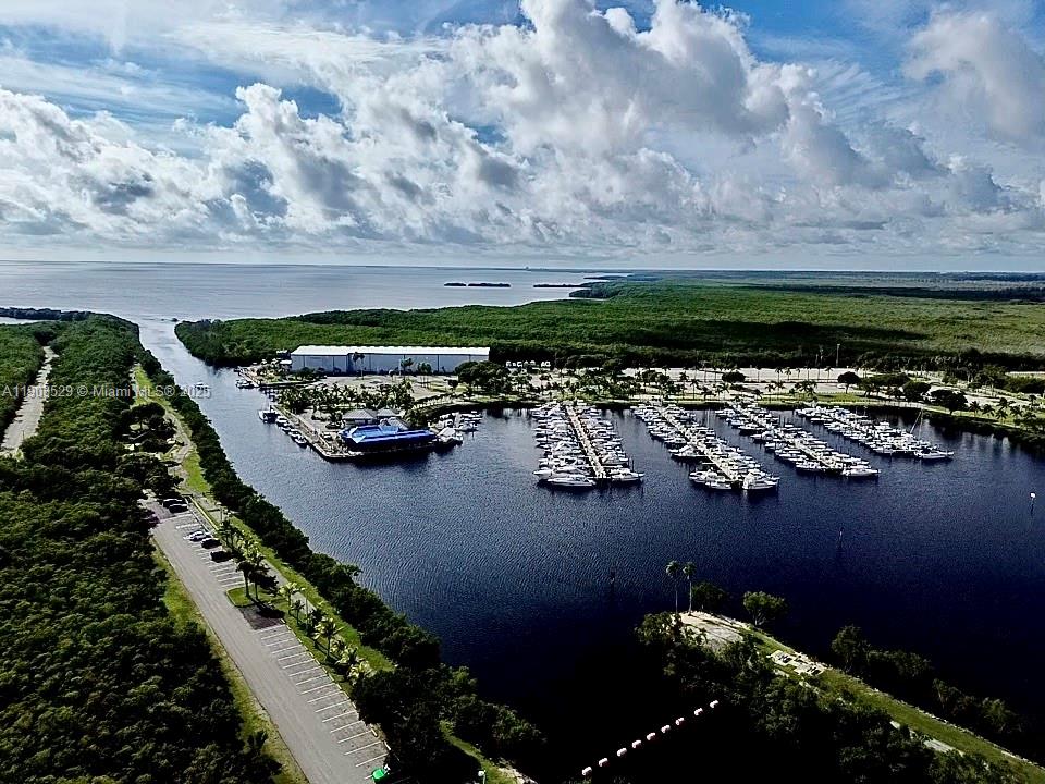 LAKES BY THE BAY SEC 5 - Residential