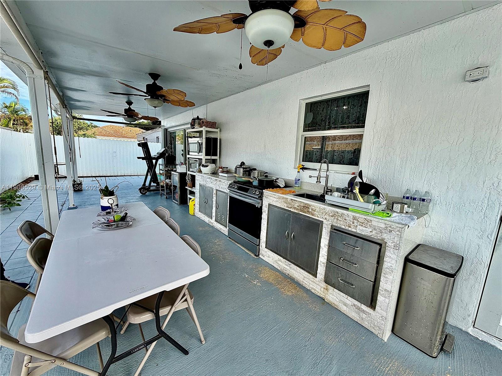 LAKES BY THE BAY SEC 5 - Residential