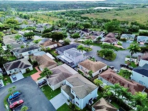 LAKES BY THE BAY SEC 5 - Residential