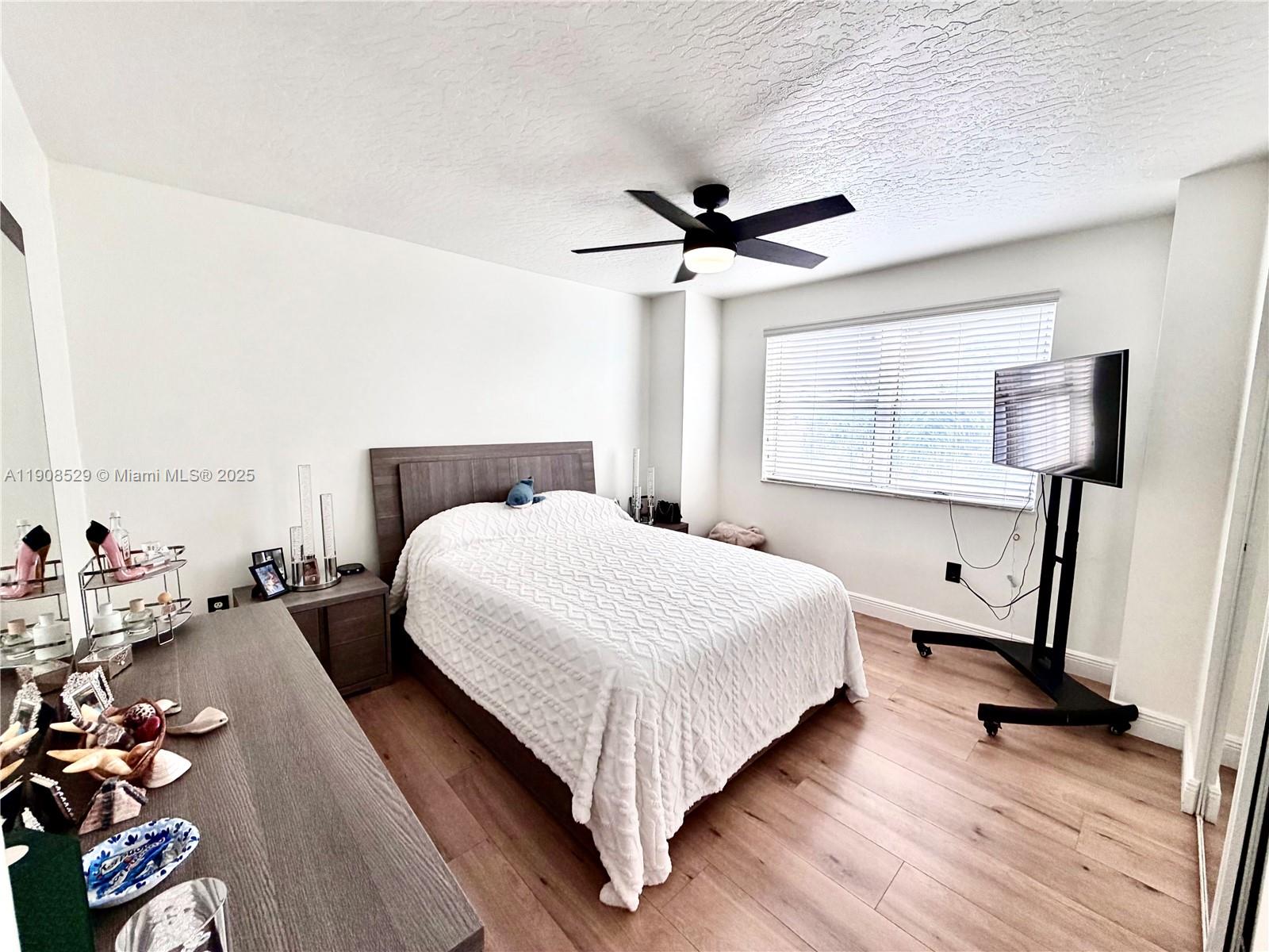 LAKES BY THE BAY SEC 5 - Residential