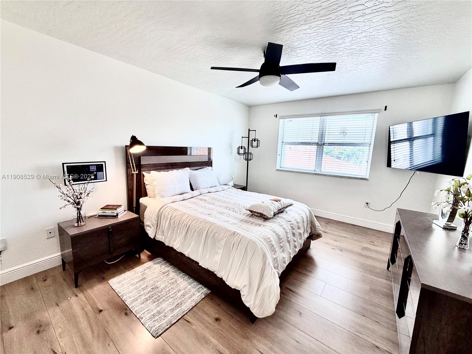 LAKES BY THE BAY SEC 5 - Residential