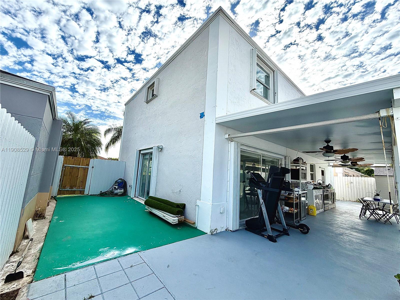 LAKES BY THE BAY SEC 5 - Residential