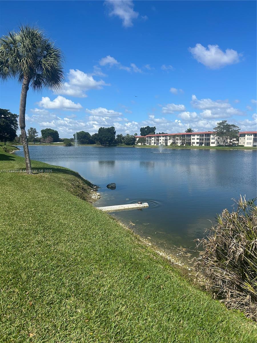 HOLLYBROOK GOLF - Residential