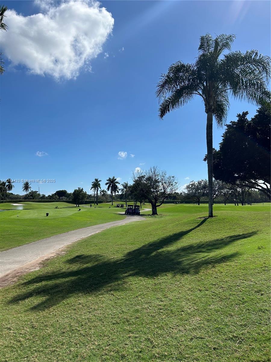 HOLLYBROOK GOLF - Residential