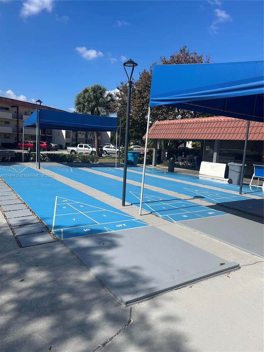 HOLLYBROOK GOLF - Residential