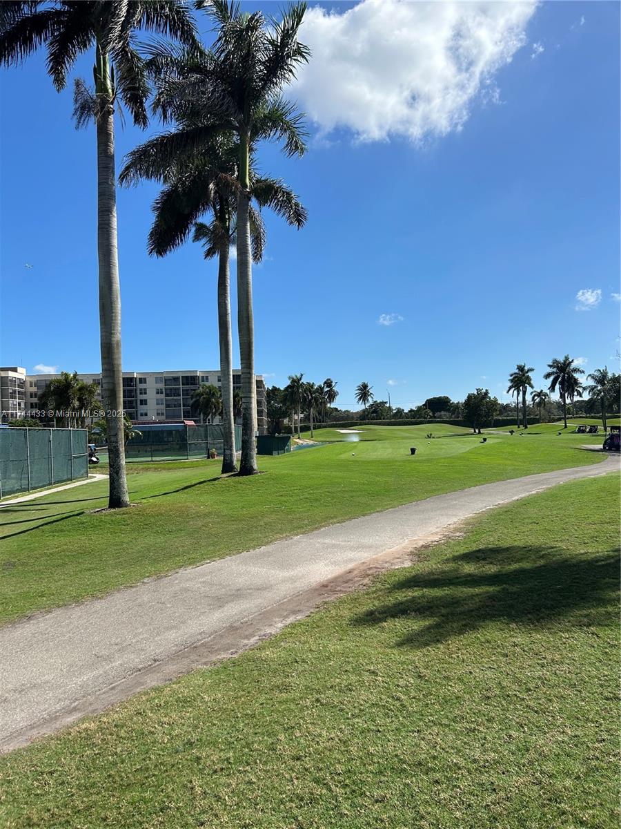 HOLLYBROOK GOLF - Residential