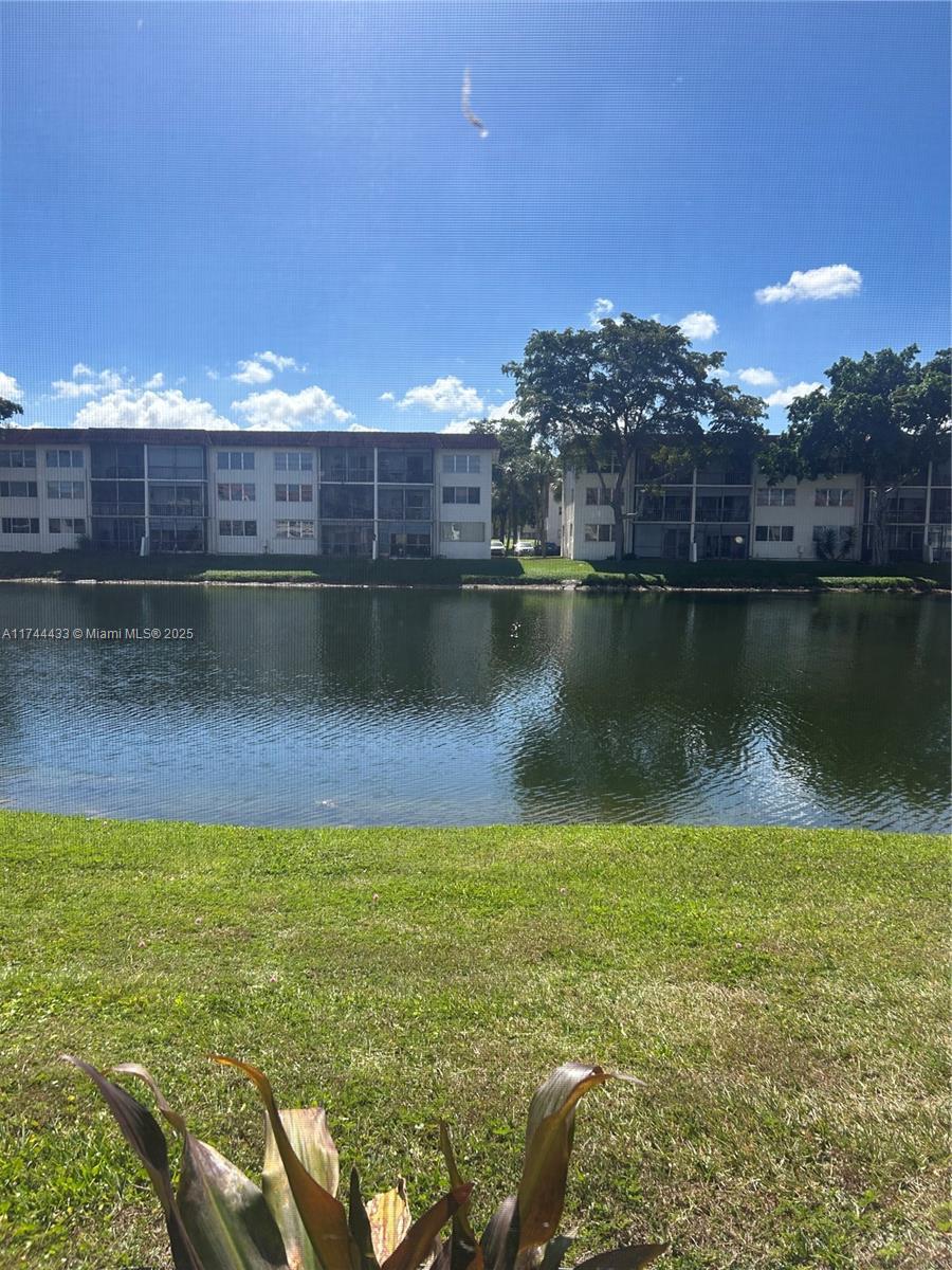 HOLLYBROOK GOLF - Residential