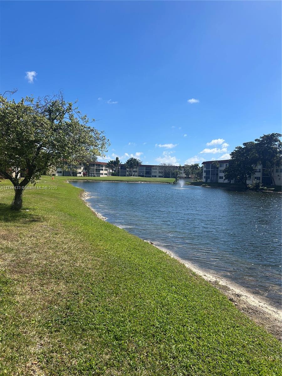 HOLLYBROOK GOLF - Residential