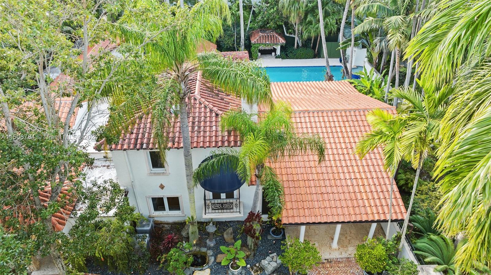 ENTRADA - Residential