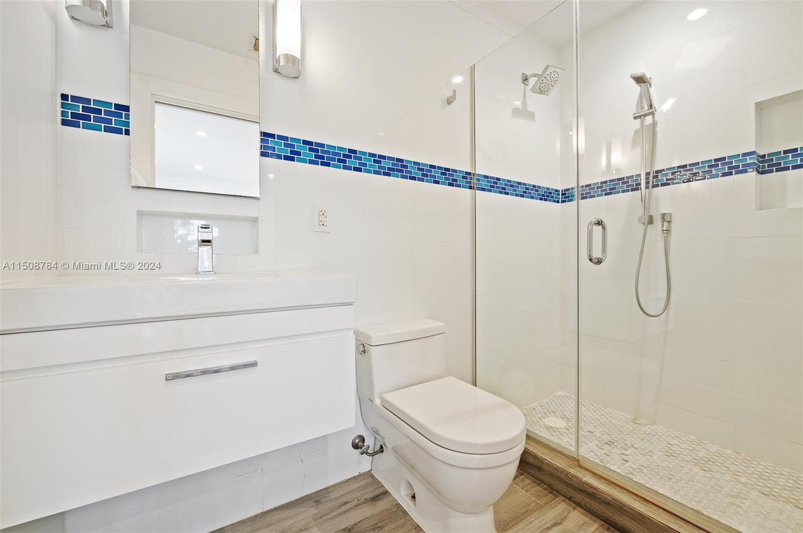 ENTRADA - Residential