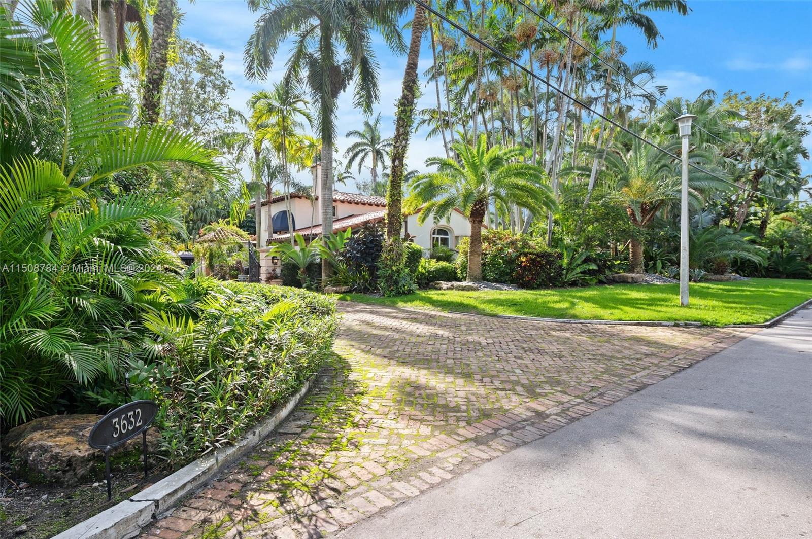 ENTRADA - Residential