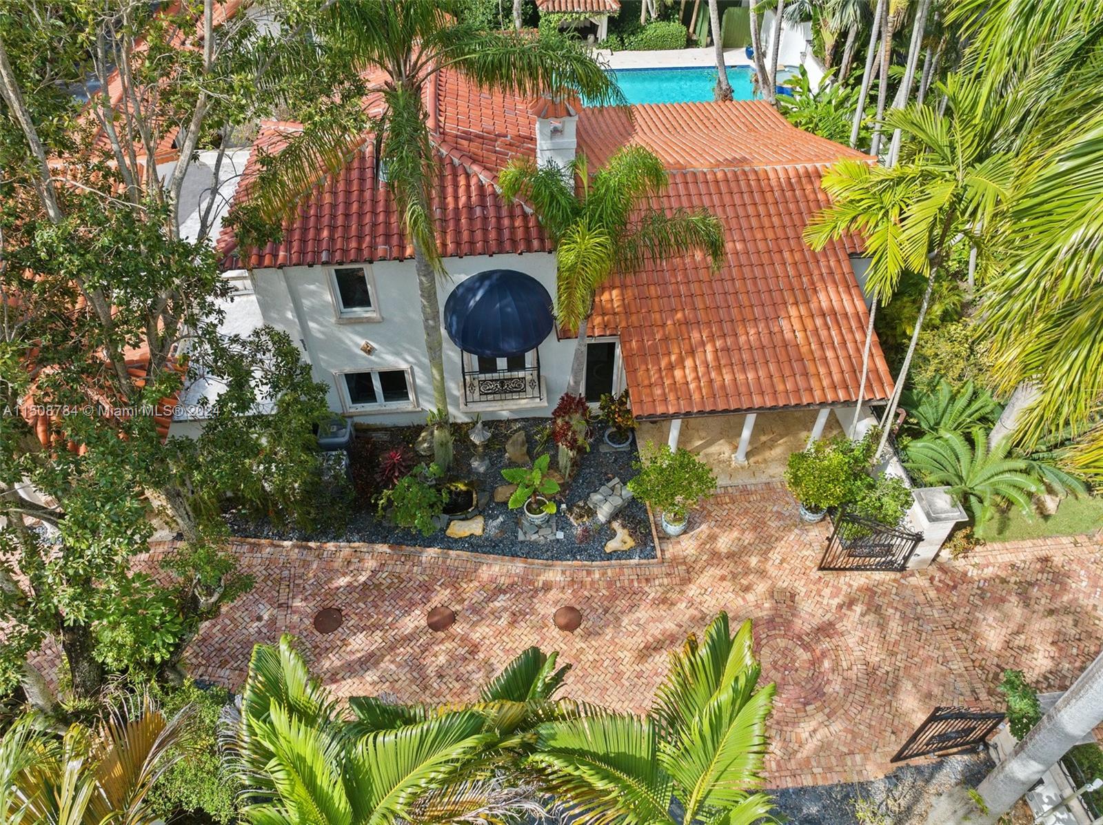 ENTRADA - Residential