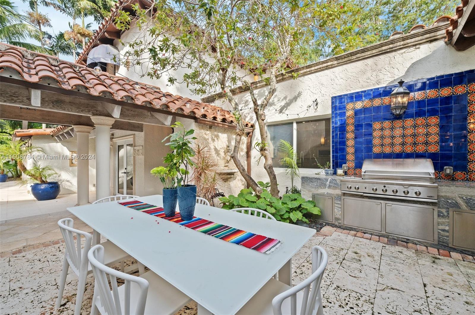 ENTRADA - Residential