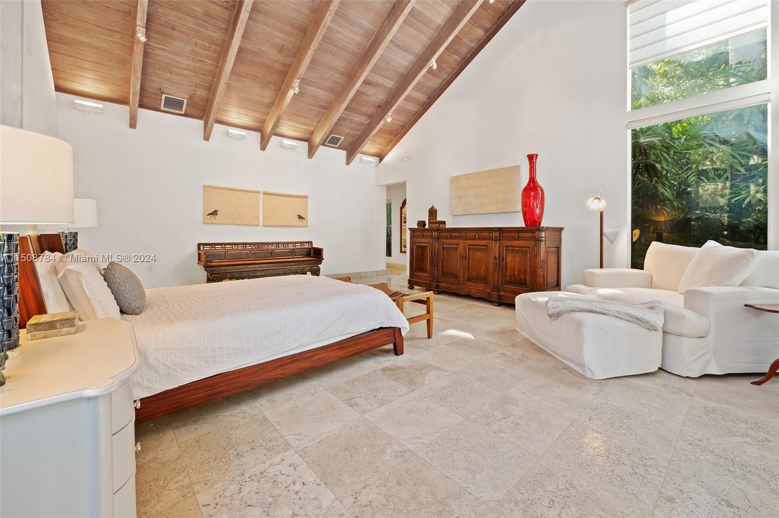 ENTRADA - Residential