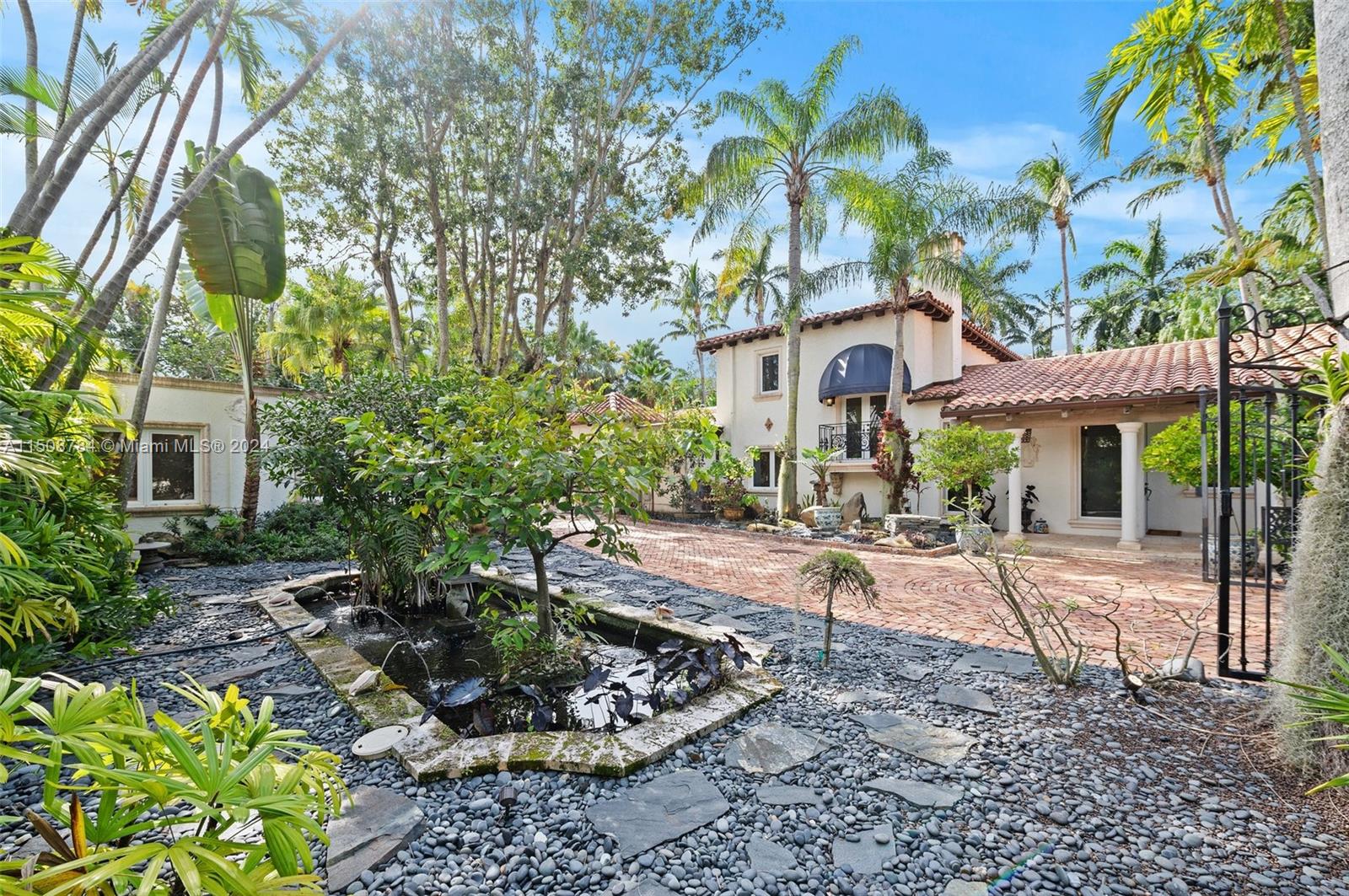 ENTRADA - Residential