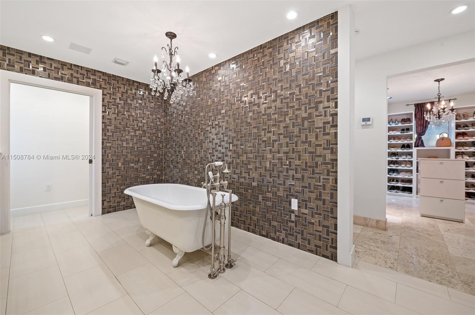 ENTRADA - Residential