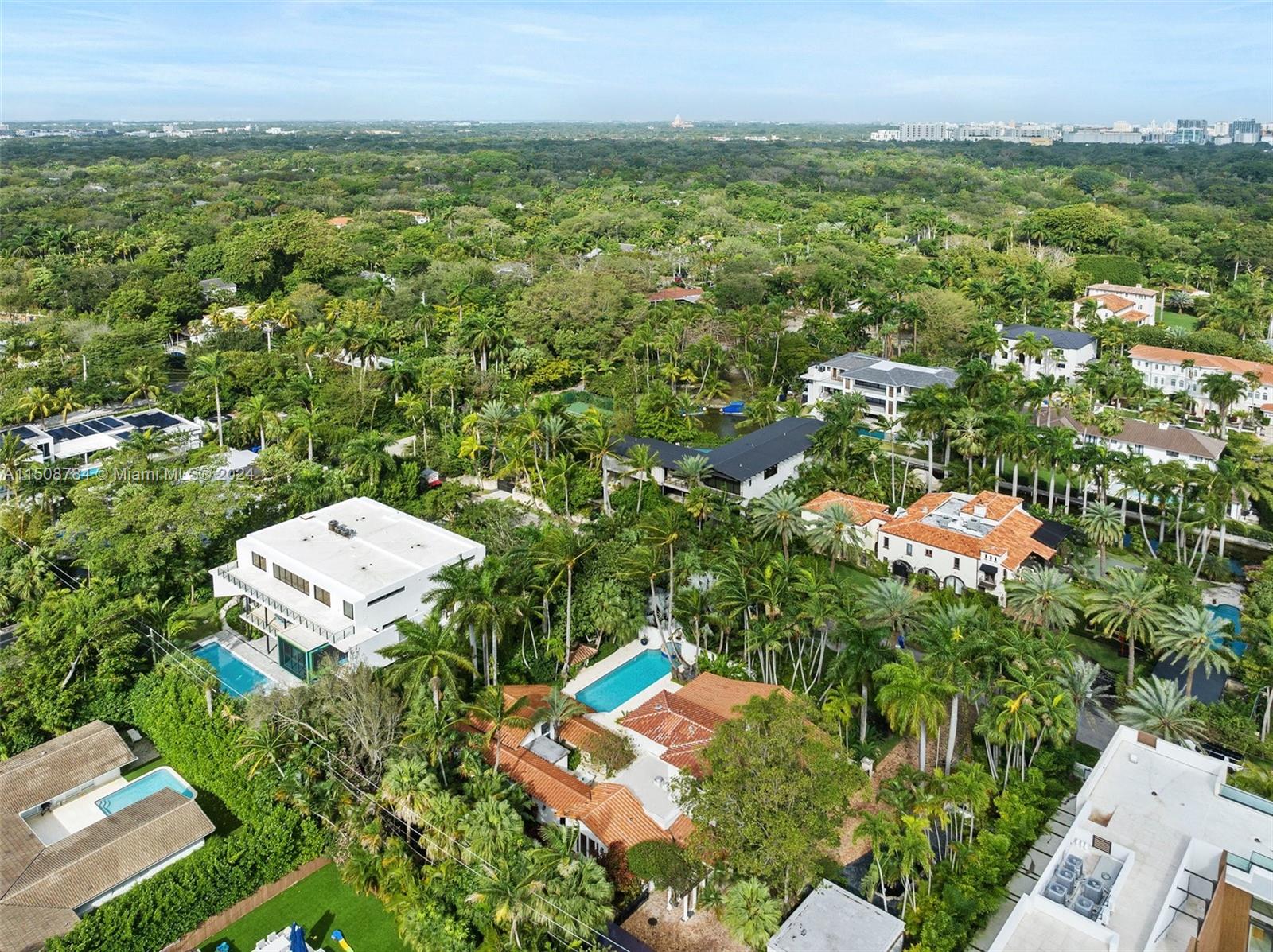 ENTRADA - Residential