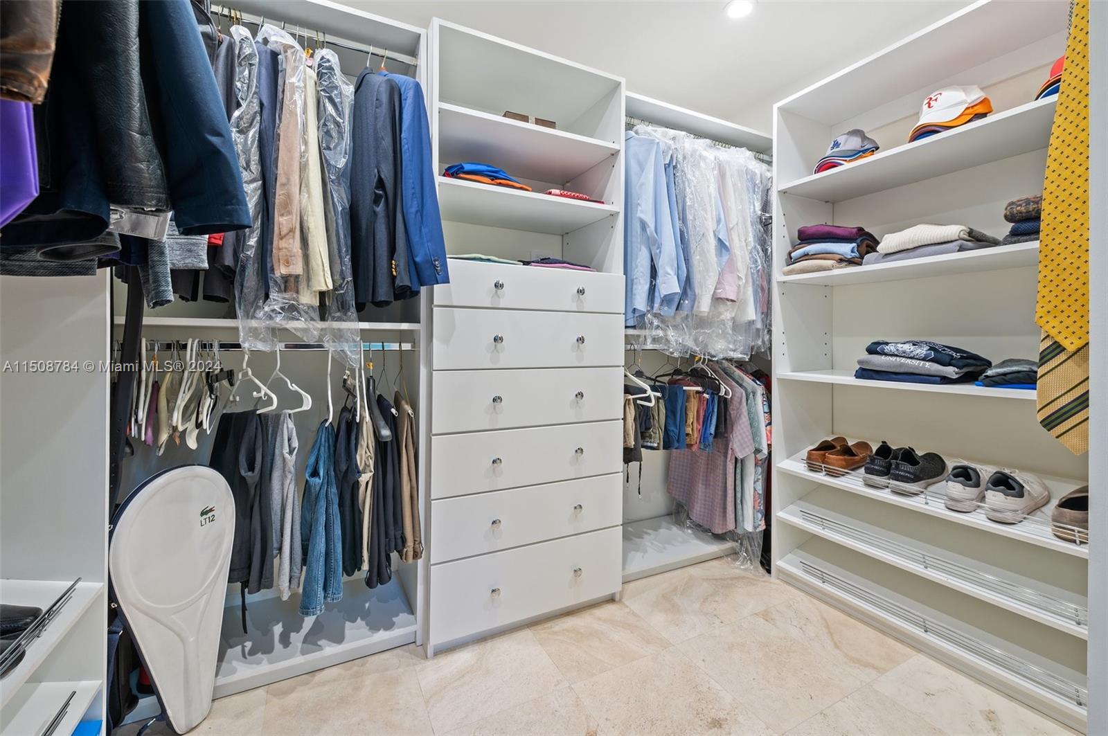 ENTRADA - Residential