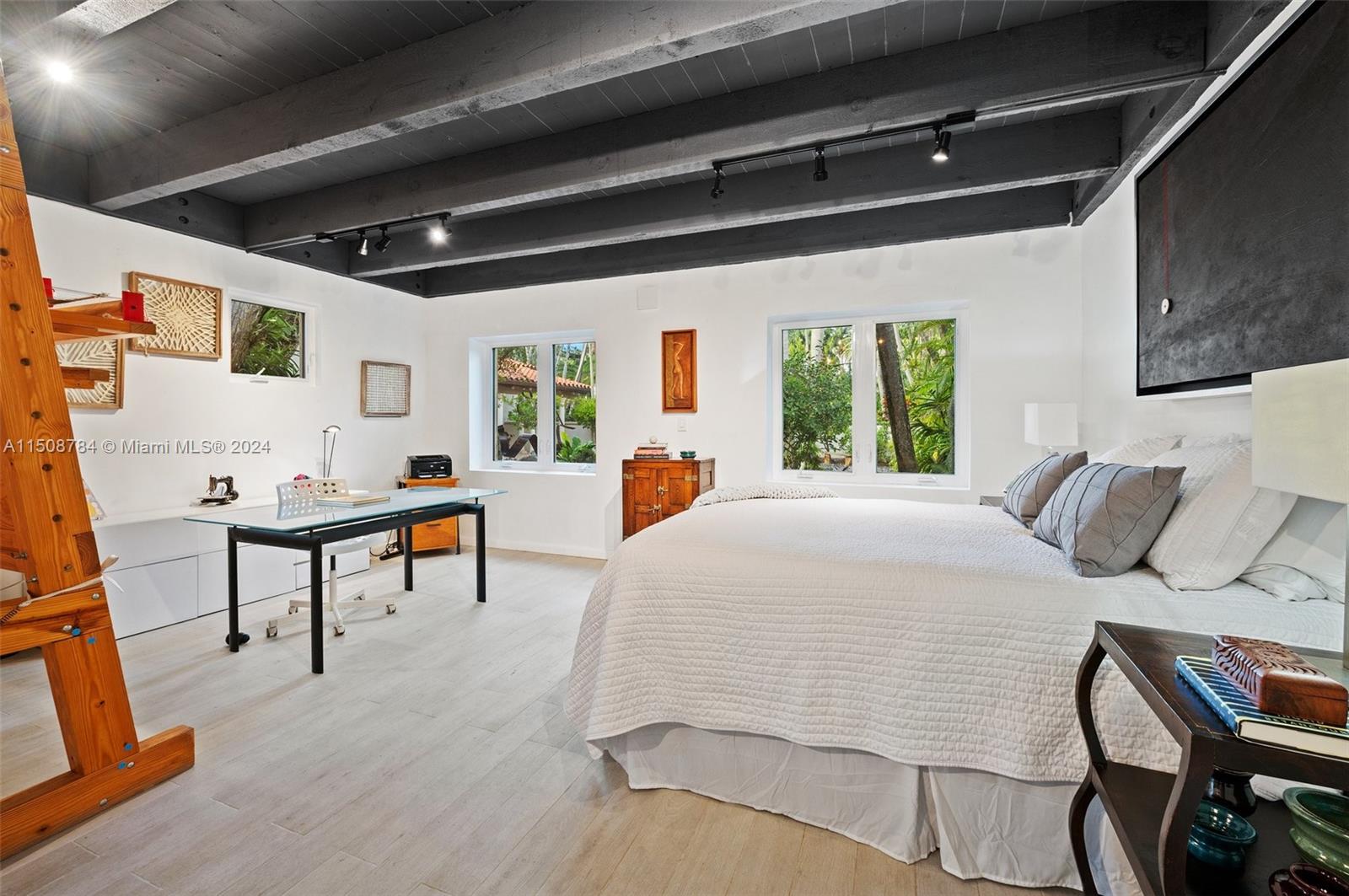 ENTRADA - Residential