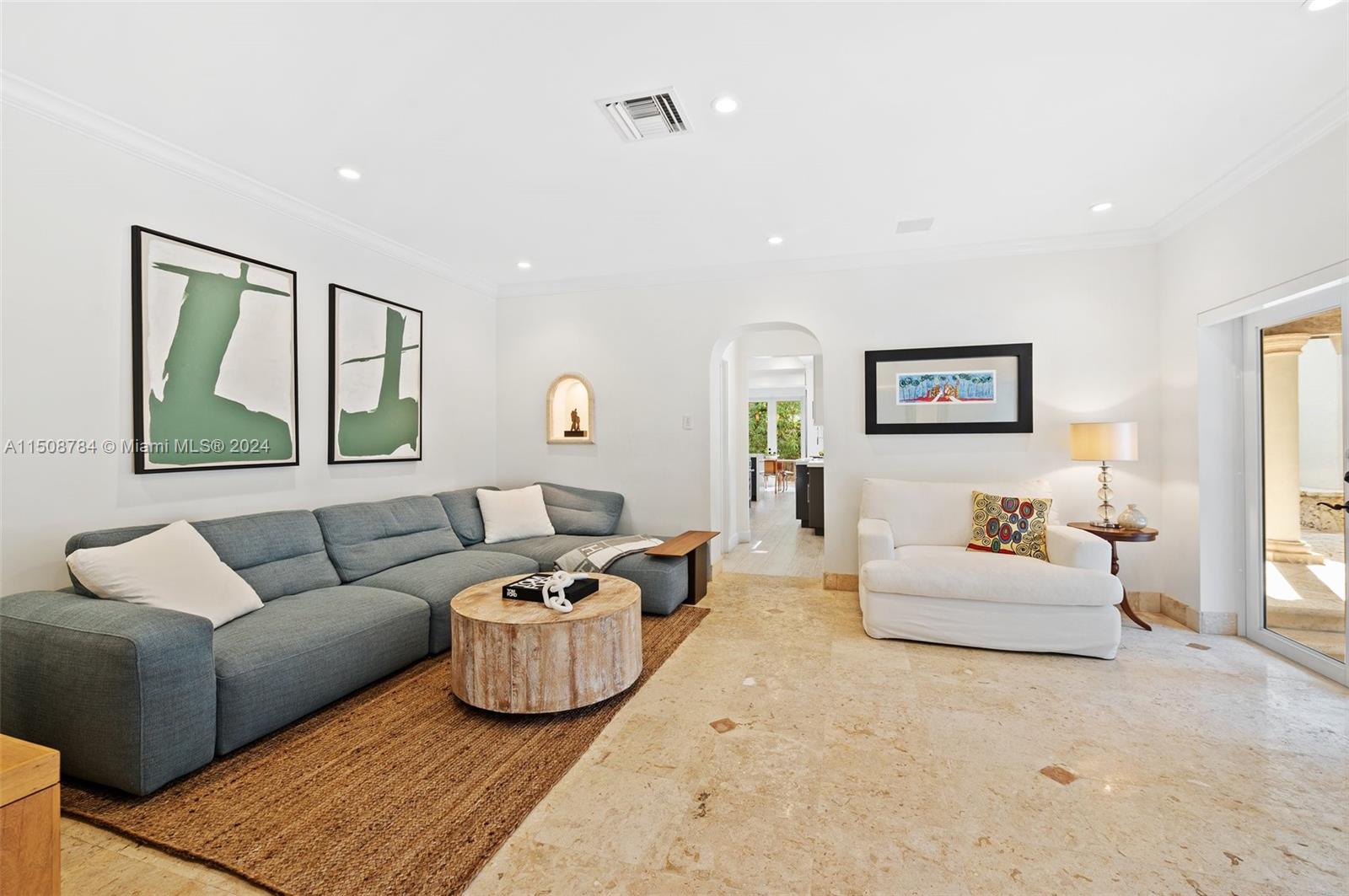 ENTRADA - Residential