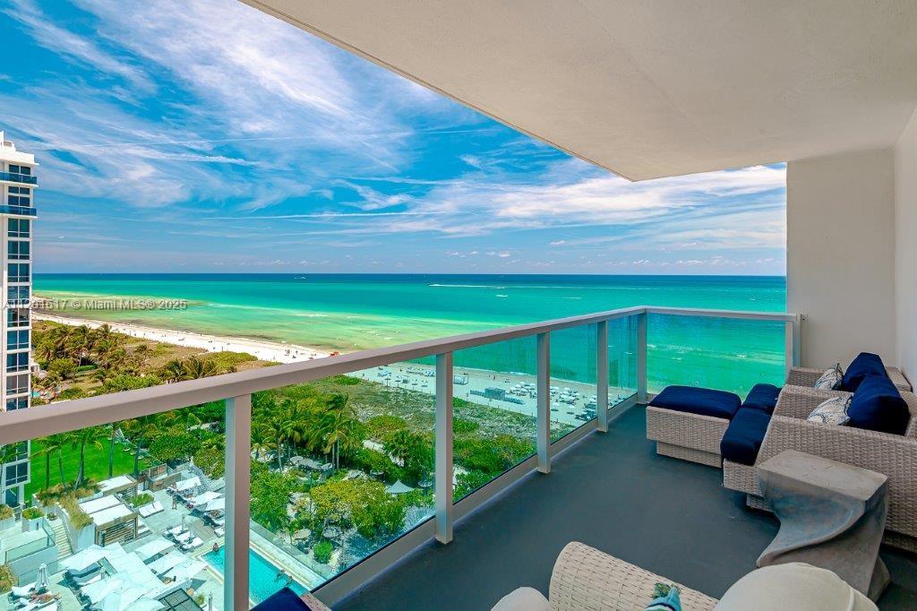 Incredible 2 bed, 2 bath oceanfront condo with sweeping ocean views.
Fully furnished and newly remodeled in a clean, modern aesthetic. Washer/ Dryer in unit.
Electricity, cable, WiFi, water and valet with 1 parking spot included. Laundry room on every floor.
Roney Palace Amenities
Situated inside the same building as the luxurious 1 Hotel, Roney Palace residents enjoy the best of South Beach with access to 3 oceanfront swimming pools, a hot tub and beach service.
Onsite restaurants include Habitat, STK South Beach, Plnthouse organic café, Watr at the Rooftop and more!
Home to SoulCycle, Anatomy Gym, high-end spa, salon and retail fashion boutiques.
Valet parking, full-time security, laundry on every floor, onsite management office.
